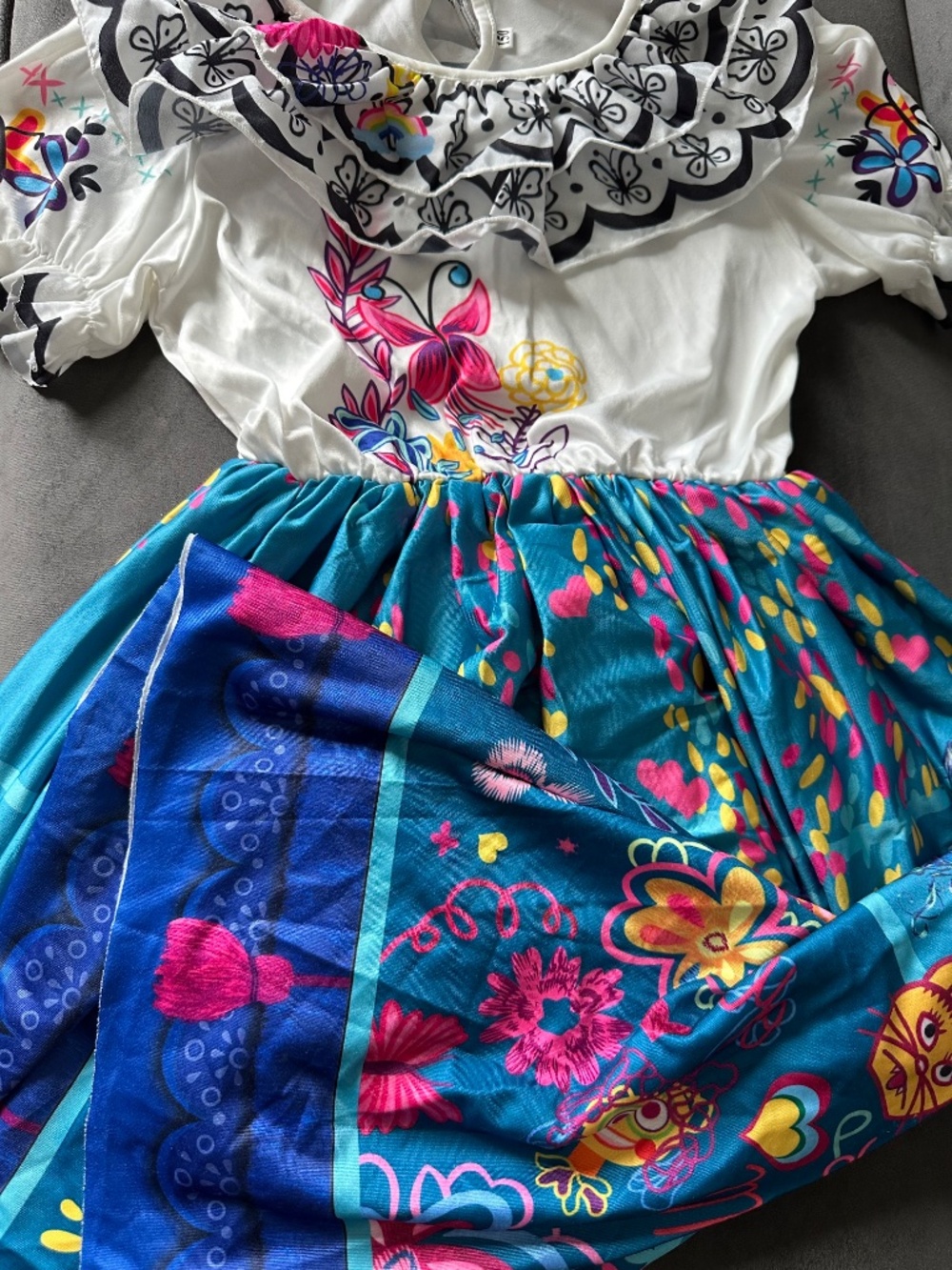 Disney Encanto Mirabel Madrigal Halloween costume dress for girls - Picture 6 of 6
